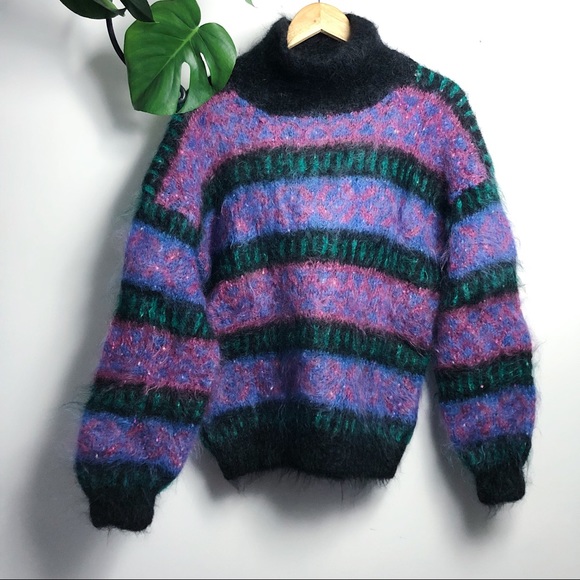 Vintage Icelandic Design handknit sweater. - Picture 2 of 6